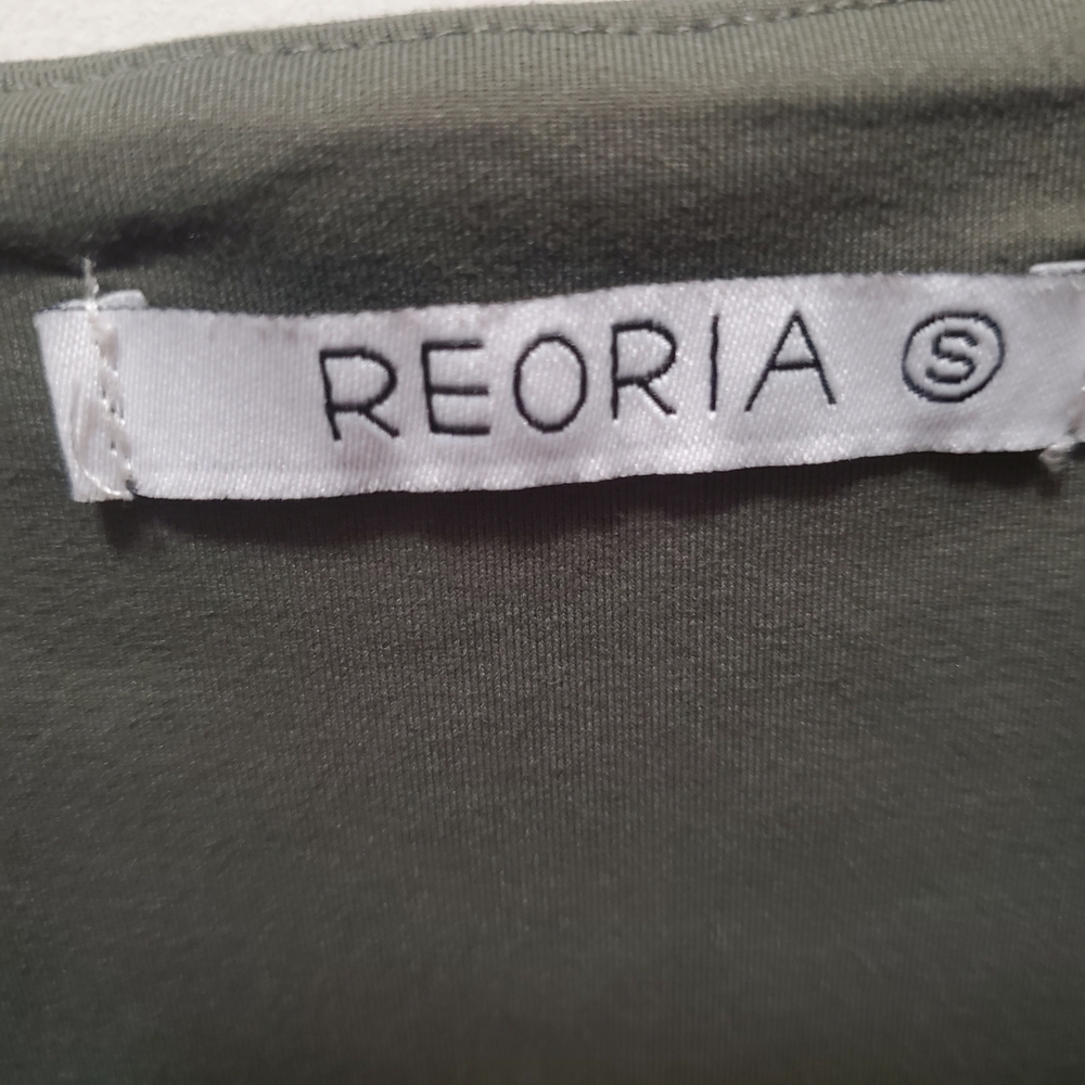 ReoRia Olive Green‎ Fitted Sleeveless Bodysuit - Picture 4 of 4